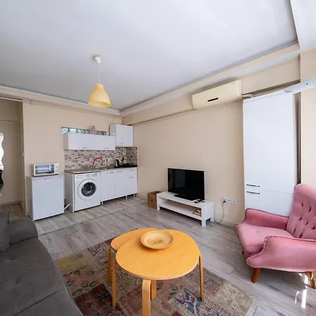 White Rose Apartment