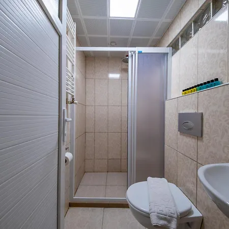 White Rose * Provincia di Istanbul